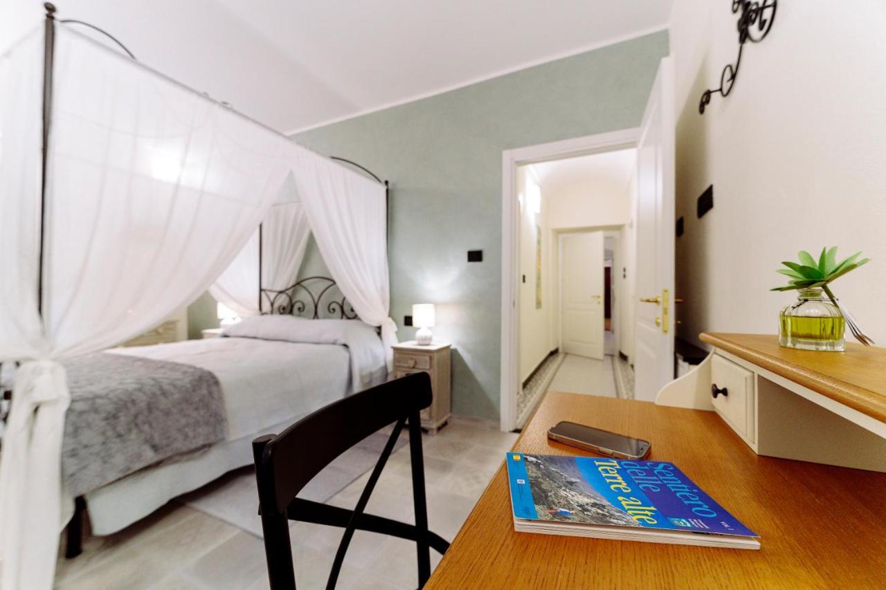 Come Nelle Favole The Classic B&B Toirano Dış mekan fotoğraf